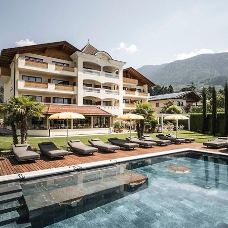 Hotel Sonnenburg Merano Exterior photo